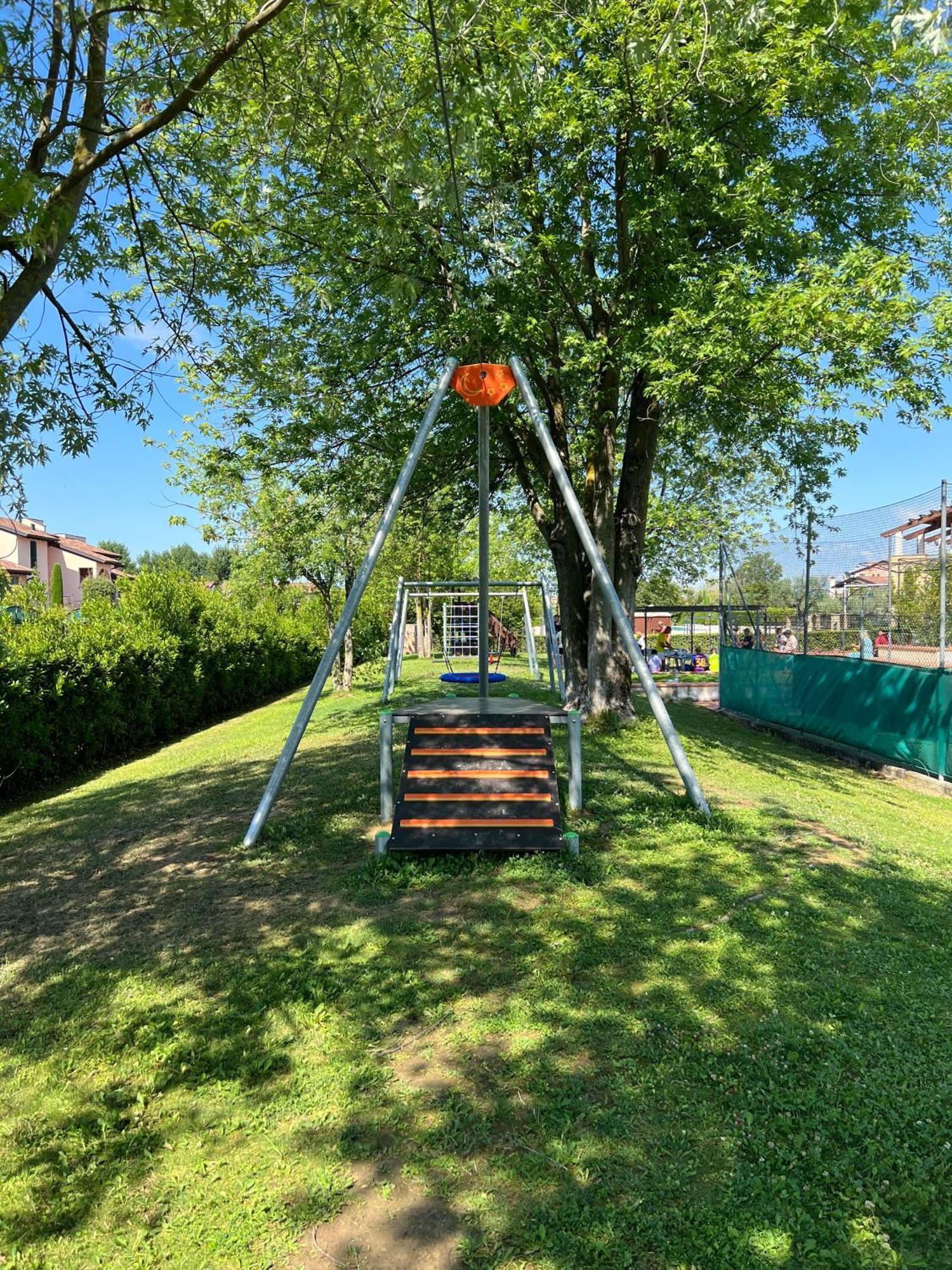 Garda Resort Village Пескьера-дель-Гарда Экстерьер фото